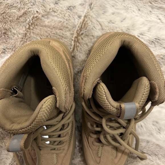 Yeezy desert boot - Picture 3 of 6